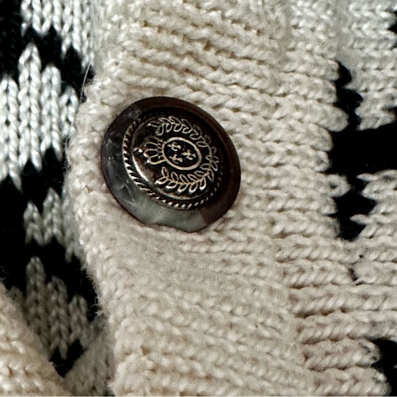 Cream Knit Sweater with Button Accents Vintage 90’s Hand Loomed High Neck Cozy - Picture 7 of 9